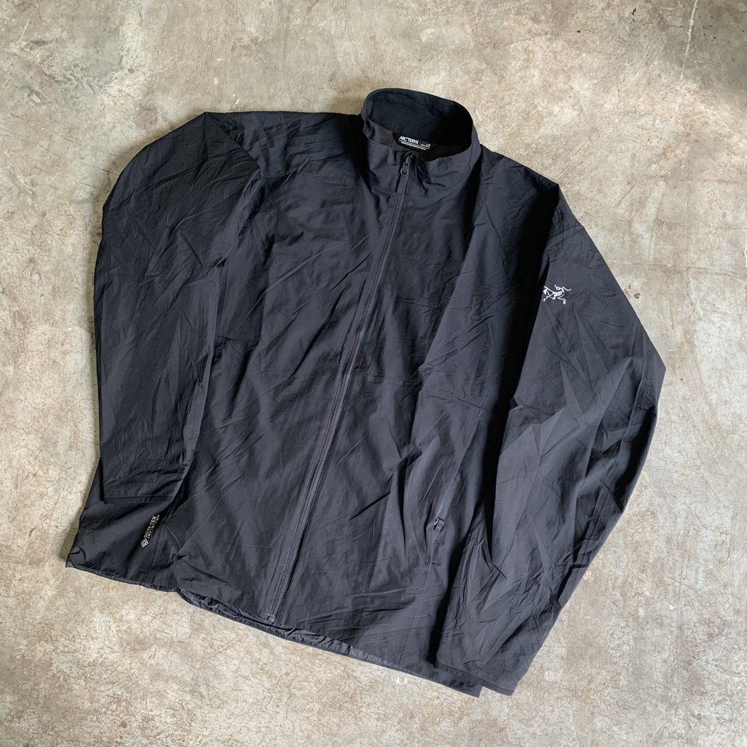 Arc'teryx Black Gore-Tex Infinium Jacket Size L (Category: Vintage Collectibles) located in Manila. Submitted by emplysthrift. (Listing ID 1469700243, Image 3). Description: Width "24 Length "28 Likenew Condition Colorrate: 10/10 Flaws: none Unli vouch/vc for safe transactions 📲 Location: Laspinas City, Metro Manila, Brngy Talon Uno. 📍 DM IF INTERESTED📥 - Brand: Arc'teryx - Color: Black - Size: Large - Material: Gore-Tex Infinium (windproof & 