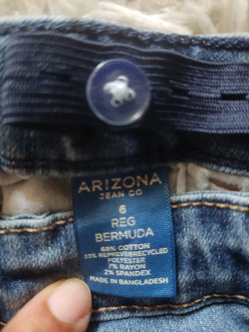 ARIZONA JEAN |5-6YEARS OLD (Category: Babies & Kids Fashion) located in Tagkawayan. Submitted by keizassyvincloset (Listing ID 1469581439, Image 2). Description: ❤️ PLEASE MANAGE YOUR EXPECTATIONS ❤️ Preloved/ukay item po ito. Actual photos posted. Please expect minimal to normal signs of use or dirt depending on the item. Any noticeable flaw will be disclosed. 🎨 Color may vary slightly due to lighting, camera settings, and screen display. 📏 Pl