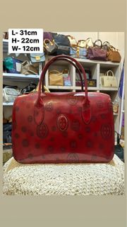 (Category: ) located in . Submitted by vintage_vogue6100 (Listing ID 1469671457, Image 1). Description: .