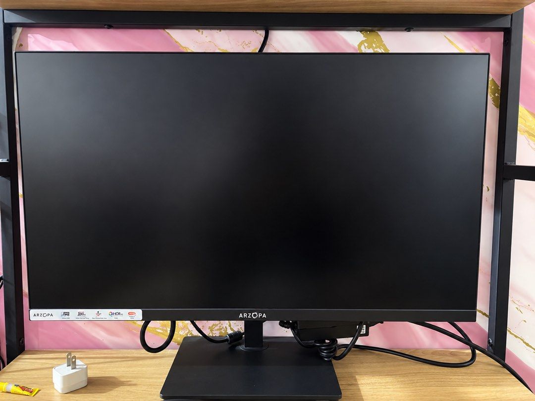 Arzopa M1RC 27" (Category: Desktops) located in Manila. Submitted by nebridalen23302 (Listing ID 1469649477, Image 2). Description: Bought this from the Purple App last August 8, 2026. I can provide the original receipt as proof of purchase. I mainly used this for my VA work, but unfortunately, I got laid off because my client could no longer afford to keep me. Condition-wise, parang brand new pa talaga. No scratches, no dents, and very well take