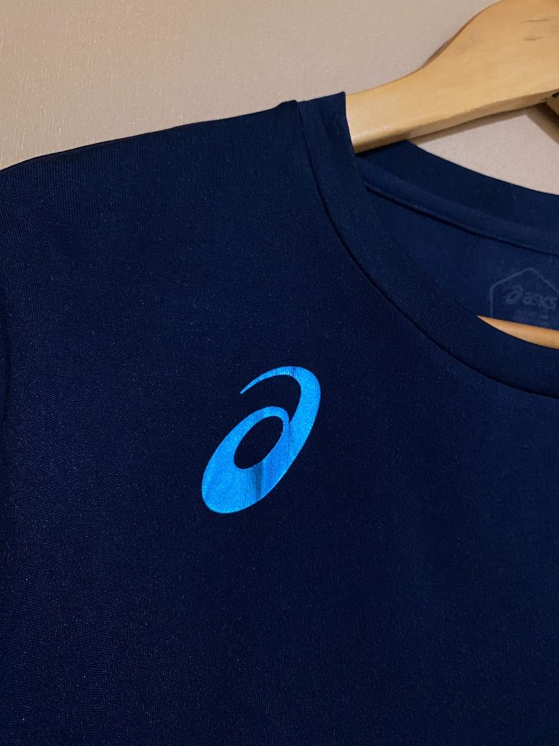 Asics Dry Performance Active Shirt (Category: Tshirts & Polo Shirts ) located in Cadiz. Submitted by thespotcdz (Listing ID 1469592746, Image 2). Description: XL on tag Fits Large Width 19.5" Length 29" Good as new.