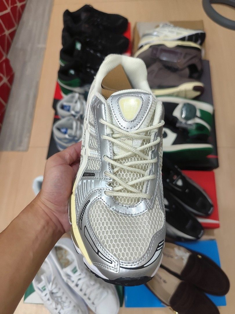 Gel-Kayano (Category: Sneakers) located in Manila. Submitted by gooditemsnotgoodsht (Listing ID 1469692660, Image 2). Description: BRANDNEW T.O.P.G.R.A.D.E.Q.U.A.L.I.T.Y. SIZE 8.5 MENS MEET UP / PICK UP : LEVERIZA PASAY.