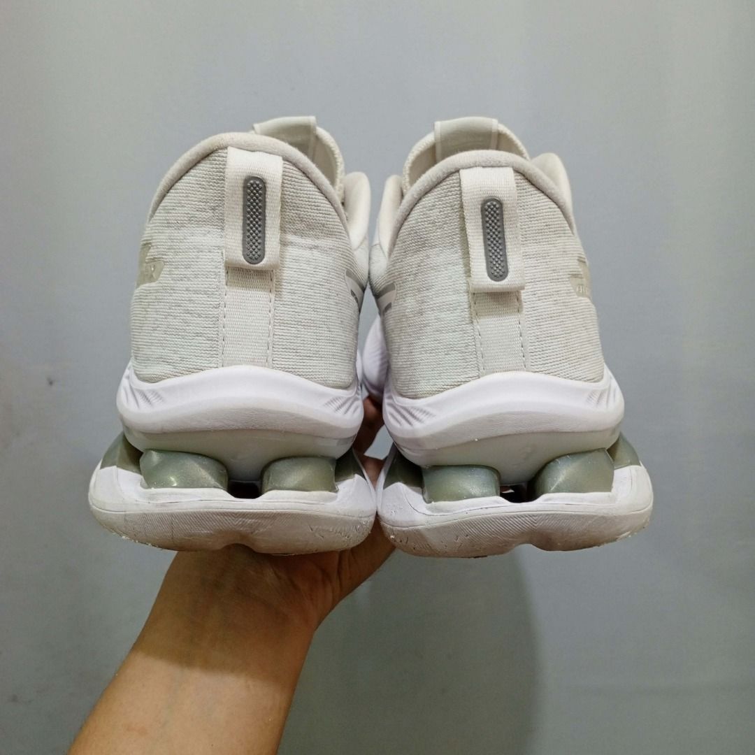 Asics Gel-Kinsei Max White (Category: Sneakers) located in Iligan City. Submitted by uishoe (Listing ID 1469699094, Image 3). Description: Very Good Condition Signs of Usage, no Major issue Size 41.5 EUR 8 US.