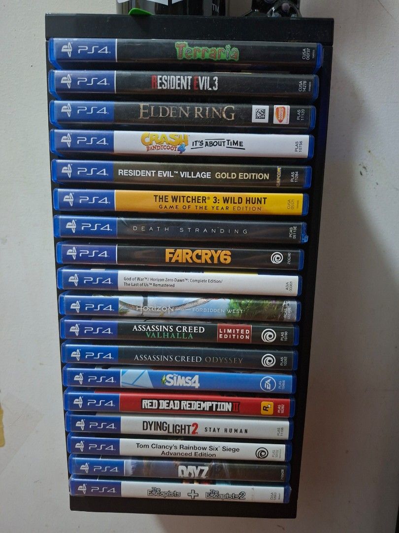 Assortment of PS4 games including Elden Ring and The Witcher 3, Video ...