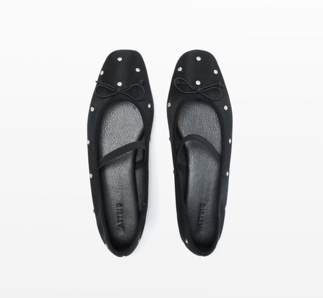Astrid PH (Category: Flats & Sandals) located in Manila. Submitted by jiean_14 (Listing ID 1469593307, Image 1). Description: Once used. Good as new. Malaki sya for me..