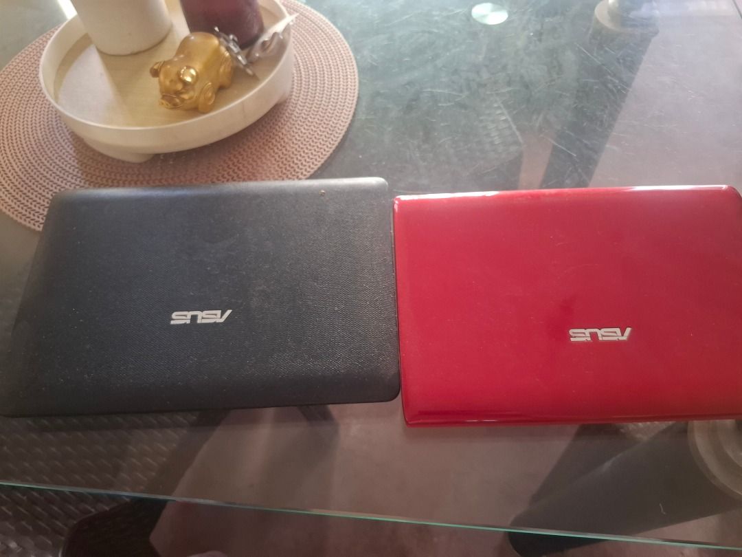 Asus netbook (Category: Laptops & Notebooks) located in Caloocan City. Submitted by jatrix (Listing ID 1469676799, Image 2). Description: 2pcs asus netbook Atom N2800 at N2600 proc, kayo na bahala pagawa, umaandar parehas ayaw lang mga keyboard may charger kasama isa. 1.5k dalawa .