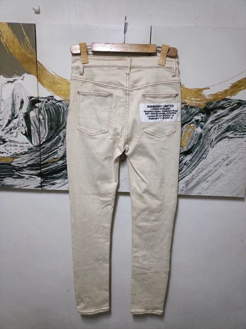 AUTHENTIC BURBERRY LIMITED beige jeans (Category: Jeans) located in Manila. Submitted by bvnnie (Listing ID 1469672904, Image 3). Description: AUTHENTIC BURBERRY LIMITED beige jeans Archive Denim Archive Red... Waistline /Widht 28 Lenght/ 40 Thight/ 10 Leg Opening/ 5.5 fittings medium Excellent Condition, Issue O We do shipping nation wide I'm also open for video call so that you can see the item you 're interested to buy. Courier, DHL, JNT,LBC M
