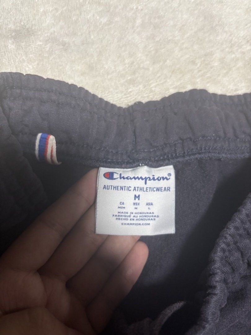 Authentic Champion Athletic Shorts (Category: Shorts) located in Quezon City. Submitted by ravalotyru50071 (Listing ID 1469711953, Image 2). Description: FOR SALE: Authentic Champion Athletic Shorts 🏷️ Brand: Champion 📏 Size: Medium (M) 💰 Price: ₱300 📦 Condition: Used but good condition condition Authentic Champion sports/casual athletic shorts, bought from a US outlet. DM me if interested Delivery: Lalamove available Meetup: Also available.