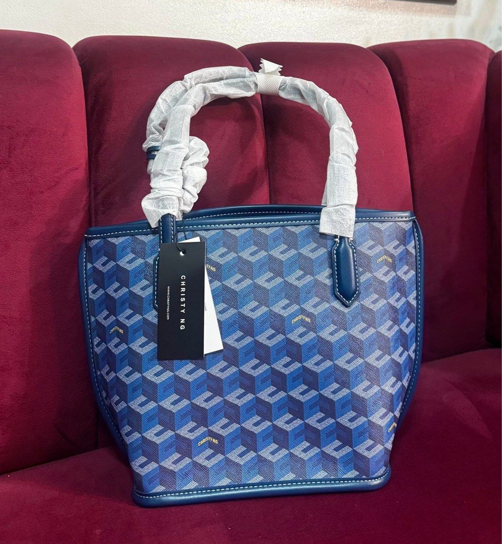 AUTHENTIC CHRISTY NG RUSSO MINI TOTE BAG 🌸 (Category: Tote Bags) located in Mandaluyong City. Submitted by simplyveaph (Listing ID 1469658627, Image 2). Description: AUTHENTIC CHRISTY NG RUSSO MINI TOTE BAG 🌸 A chic little everyday bag that adds a touch of style to any outfit! Perfect for casual days, errands, or coffee dates. Brand: Christy Ng Model: Russo Mini Tote Bag Condition: Brand new, never been used Authenticity: 100% authentic Price: 