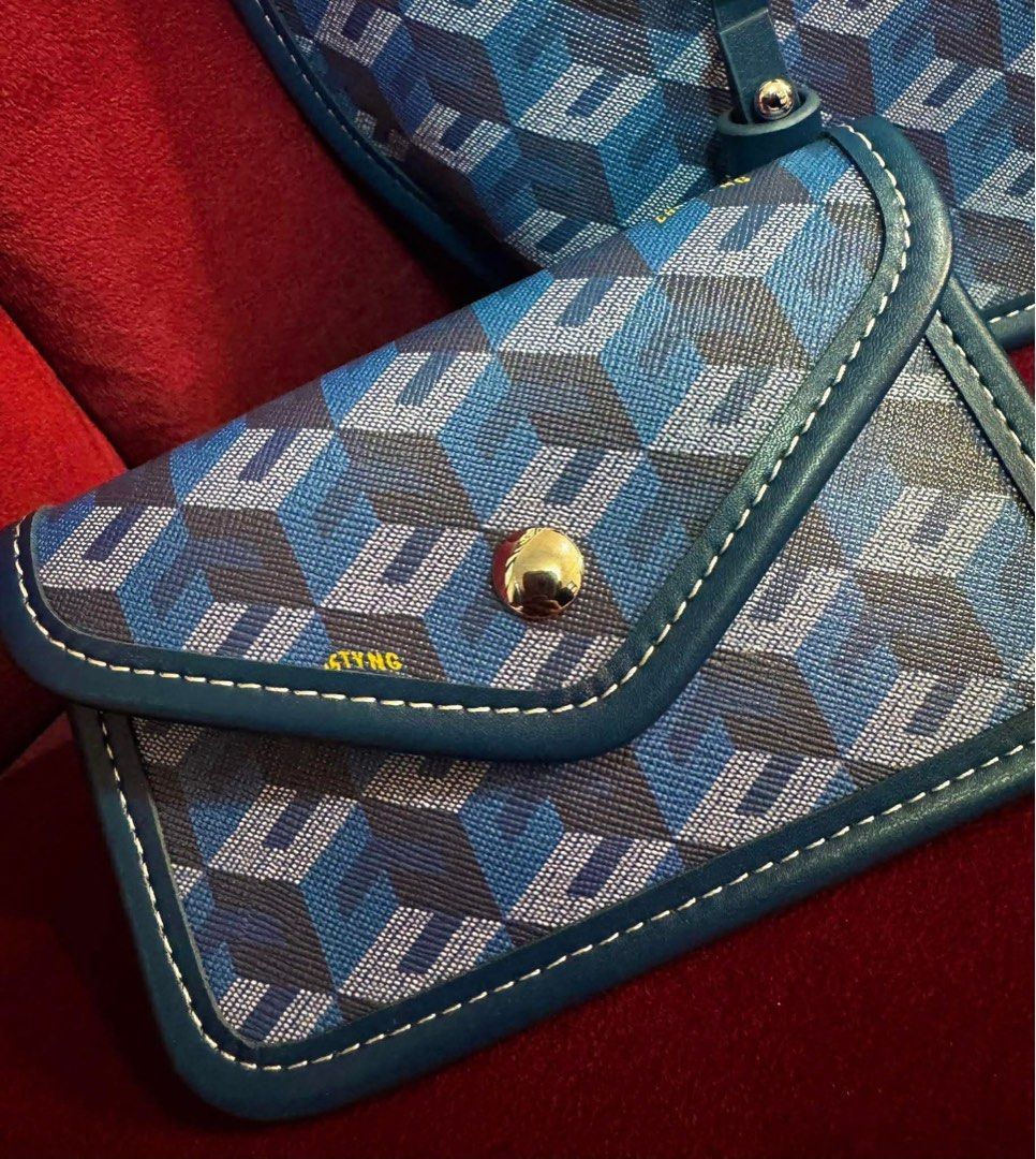 AUTHENTIC CHRISTY NG RUSSO MINI TOTE BAG 🌸 (Category: Tote Bags) located in Mandaluyong City. Submitted by simplyveaph (Listing ID 1469658627, Image 3). Description: AUTHENTIC CHRISTY NG RUSSO MINI TOTE BAG 🌸 A chic little everyday bag that adds a touch of style to any outfit! Perfect for casual days, errands, or coffee dates. Brand: Christy Ng Model: Russo Mini Tote Bag Condition: Brand new, never been used Authenticity: 100% authentic Price: 
