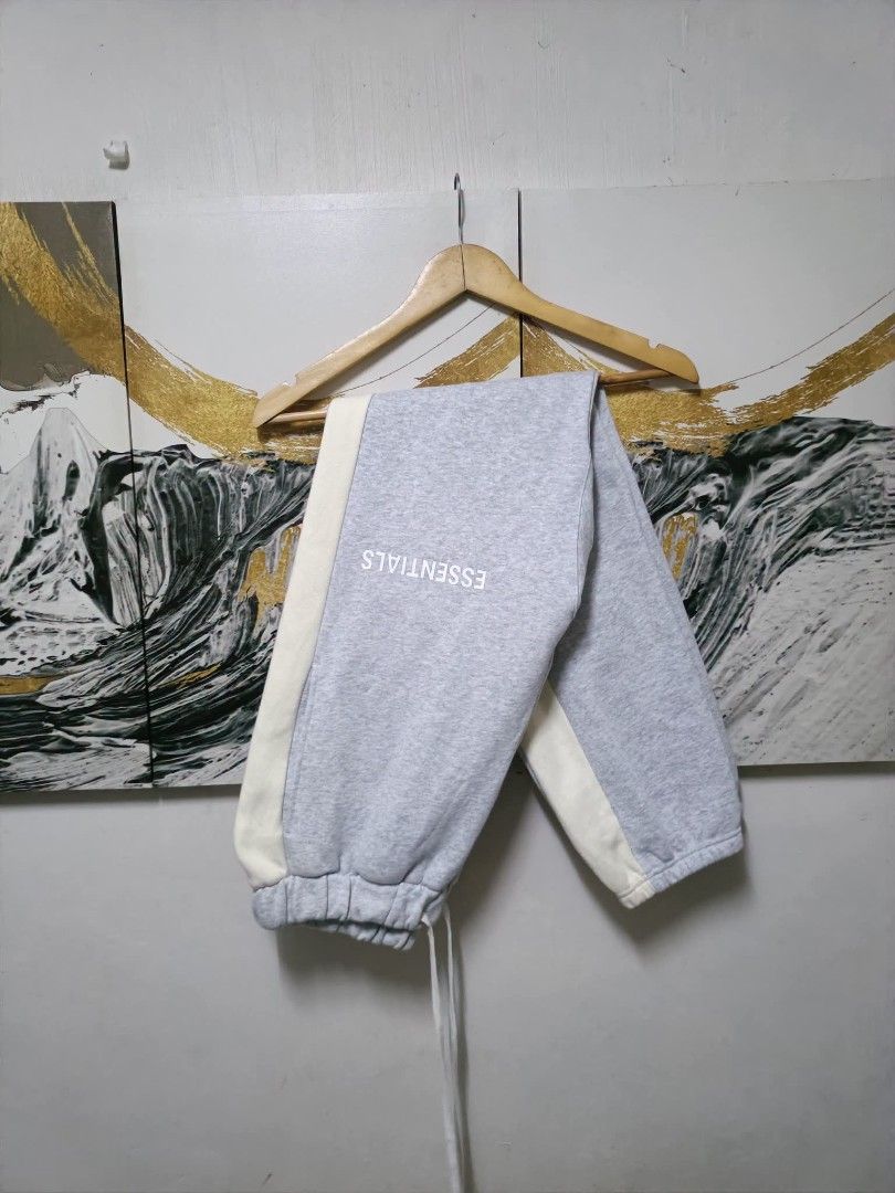 AUTHENTIC FEAR OF GOD ESSENTIALS... (Category: Joggers) located in Manila. Submitted by bvnnie (Listing ID 1469674034, Image 3). Description: AUTHENTIC FEAR OF GOD ESSENTIALS.