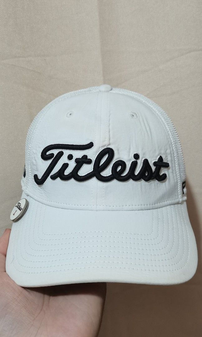 Authentic Titleist Close Cap by New Era (Category: Caps & Hats) located in Indang. Submitted by capitenyo (Listing ID 1469609768, Image 3). Description: Authentic Titleist Close Cap by Ne Era ✅ Fitted Cap ✅ Made by New Era ✅ Dome Size - Medium to Large ✅ Color rate - 10/10 ✅ Materials - Polyester, Spandex ✅ Made in China ✅ Condition - Used ✅ Free Original Titleist Magnetic Clip ⭕ Issue with rust underneath of magnetic clip ✅ Actual photos are pos