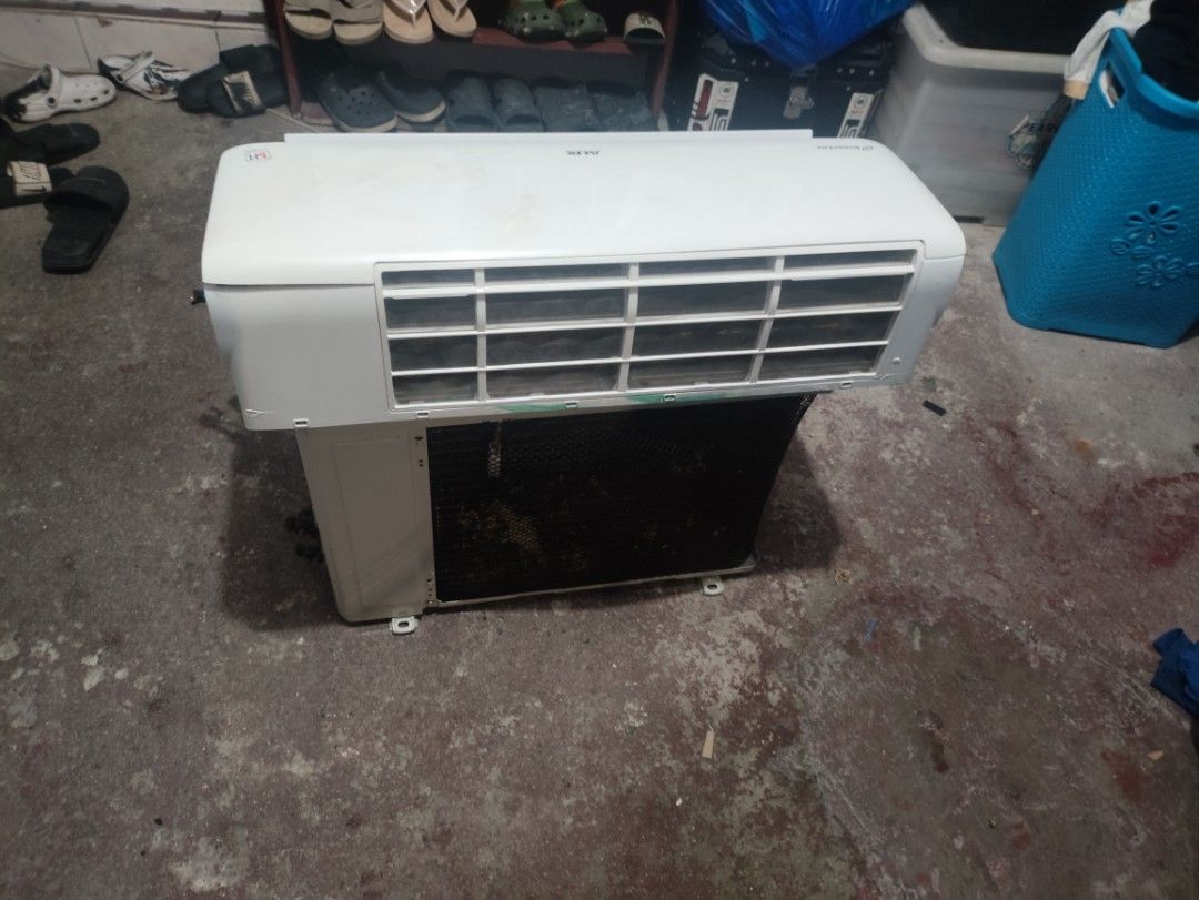 AUX Split Type Air Conditioner AS-12A2/QCDI (Category: Air Conditioning and Heating) located in Manila. Submitted by unotravis0830 (Listing ID 1469644985, Image 2). Description: - Brand: AUX Split Type Air Conditioner - Model: AS-12A2/QCDI (Mfg: March 2024) - Complete set: Includes indoor and outdoor units - Power Supply: 230V-60Hz - Cooling Capacity: 3.50/3.4-3.6kW - Refrigerant: R32 (0.4kg) - Unit Weights: Outdoor 17kg / Indoor 8kg - Condition: