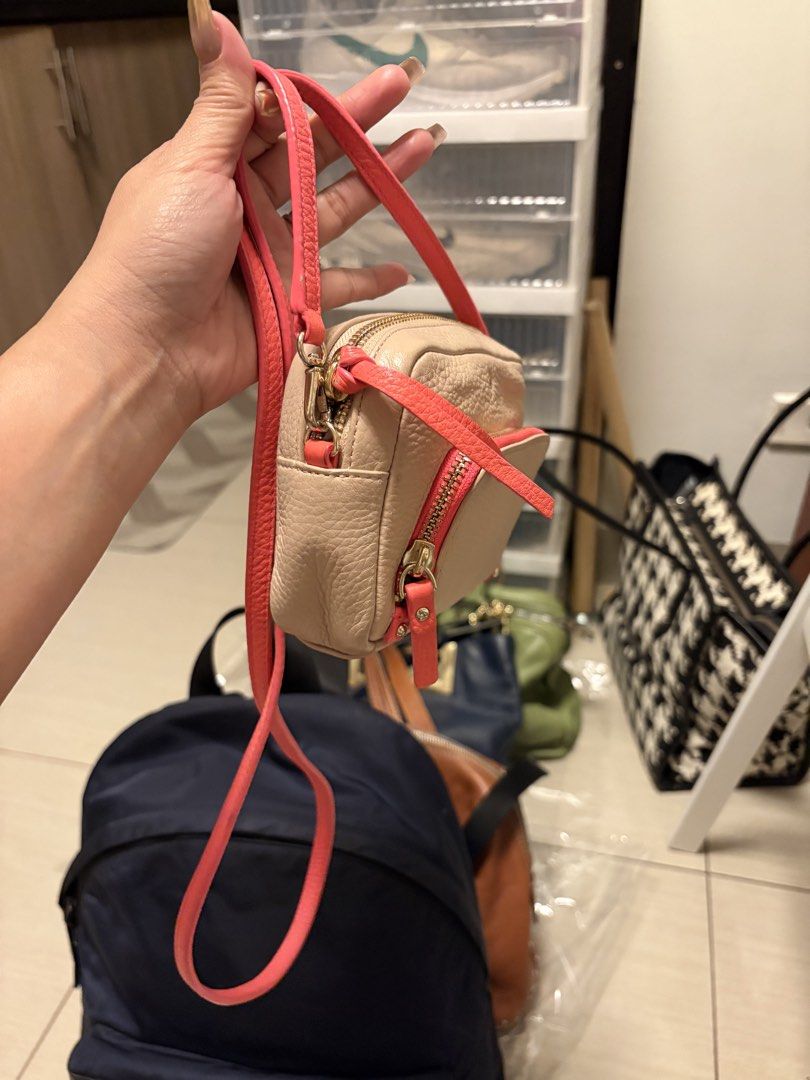 Bagelya (Category: Luxury Bags & Wallets) located in Caloocan City. Submitted by monica_dee (Listing ID 1469583596, Image 3). Description: Authentic Kate ♠️ Like New..with tag and provided dustbag.