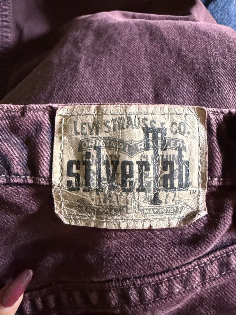 Baggy pants Levi’s Silver Tab (Category: Jeans) located in Vigan. Submitted by catmoonlilith (Listing ID 1469614652, Image 3). Description: Price: 1800 + SF Size: 34 on tag Waist: 16.5 inches Length: 43 inches Buttom hole width: 8 inches Payment via Gcash 📍Vigan City .