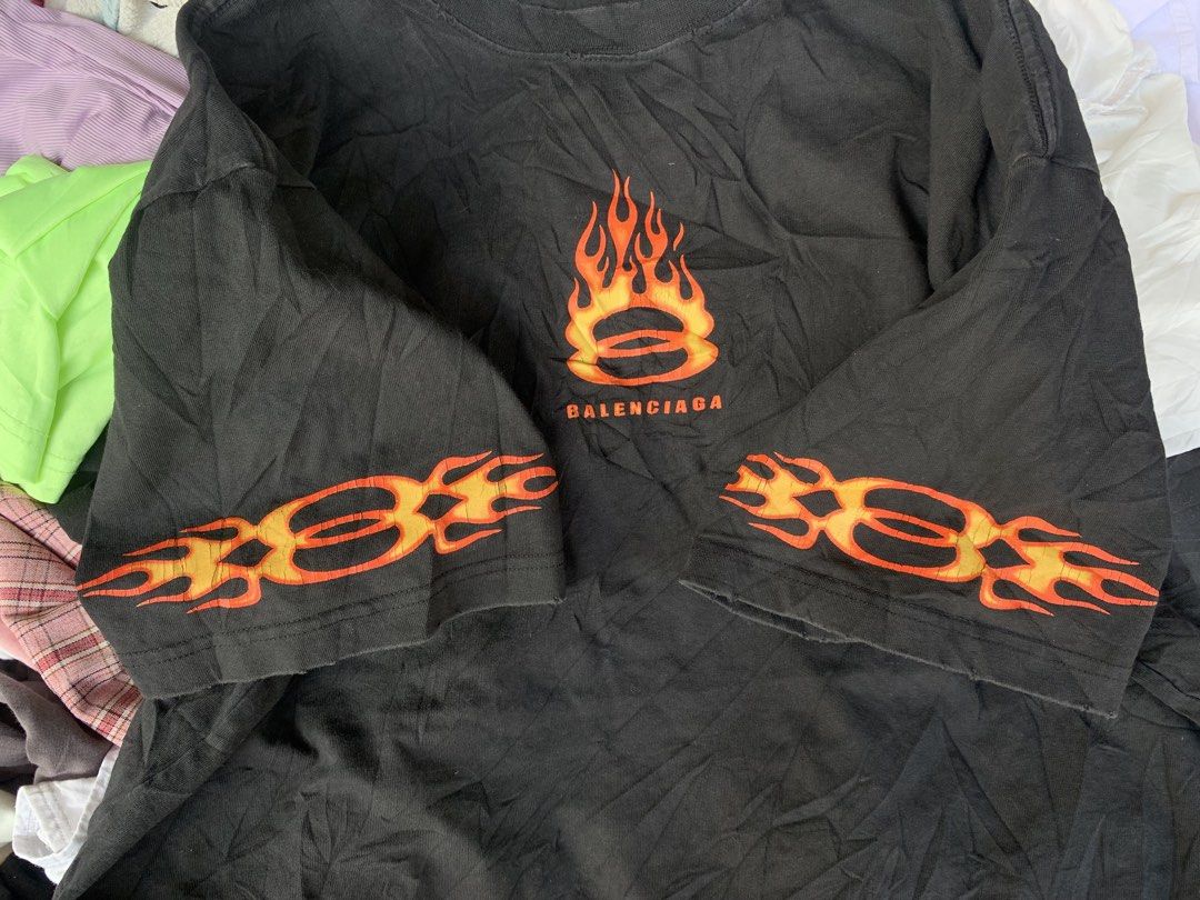 BALENCIAGA (Category: Announcements) located in Manila. Submitted by ibramac11 (Listing ID 1469625575, Image 3). Description: .