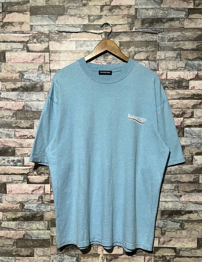 BALENCIAGA MULLET TEE (Category: Luxury Apparel) located in Caloocan City. Submitted by wewearworn (Listing ID 1469601770, Image 1). Description: Large Best Fit 23 x 30 Excellent May unnoticeable hairlines lang sa backprint 9.5/10 Color Rate.