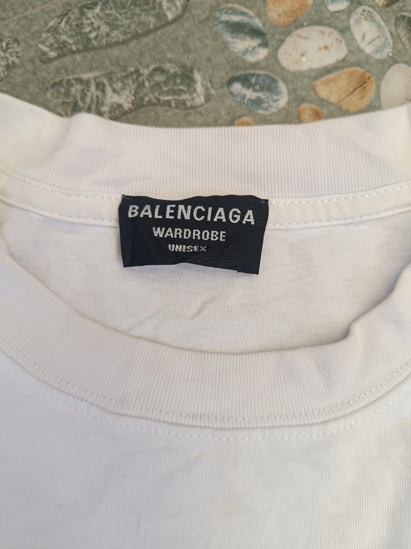 BALENCIAGA SHIRT (Category: Tshirts & Polo Shirts ) located in Bulacan. Submitted by moybilog (Listing ID 1469660852, Image 3). Description: .
