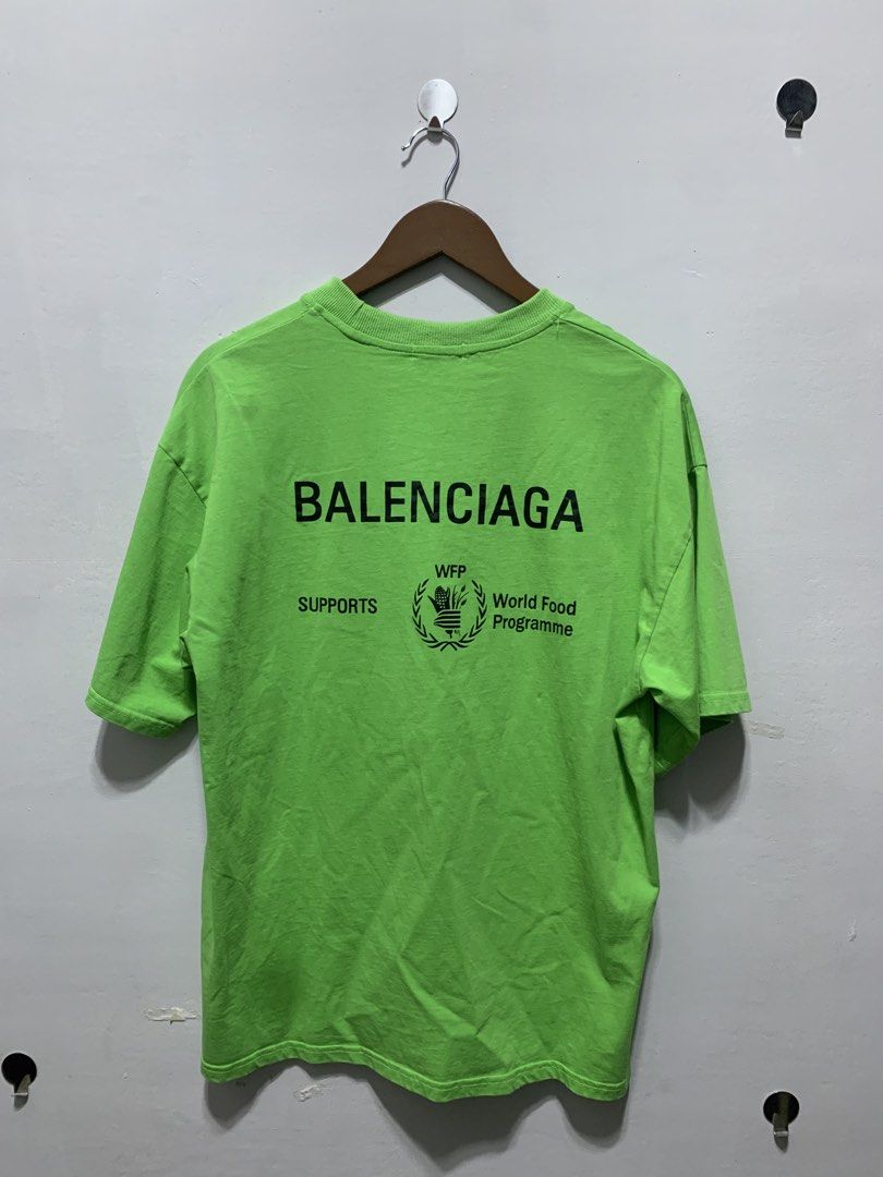 BALENCIAGA T-shirt (Category: Tshirts & Polo Shirts ) located in Caloocan City. Submitted by eightyythrift (Listing ID 1469620735, Image 1). Description: .