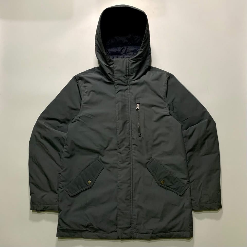 BALENO DOWN WINTER PARKA (Category: Coats, Jackets and Outerwear) located in Puerto Princesa. Submitted by kelvinfabr75674 (Listing ID 1469580876, Image 3). Description: Size M 21 width 28 length NO ISSUE EXCELLENT CONDITION Color rate 9.5📌.