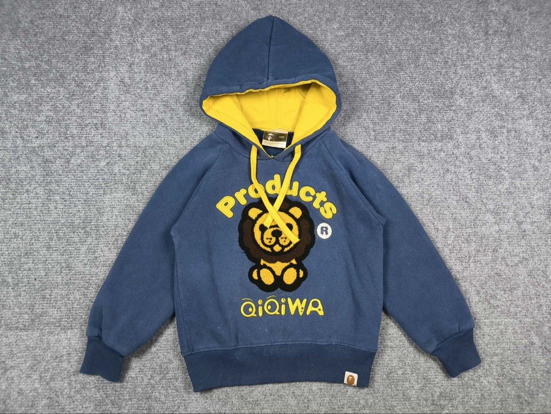 Bape Pullover Hoodie (Kids) (Category: Babies & Kids Fashion) located in Manila. Submitted by secondhand.stories.ph (Listing ID 1469735058, Image 1). Description: Bape Pullover Hoodie (Kids) Excellent Condition Size 100 (3-4YR OLD) 400 +SF.