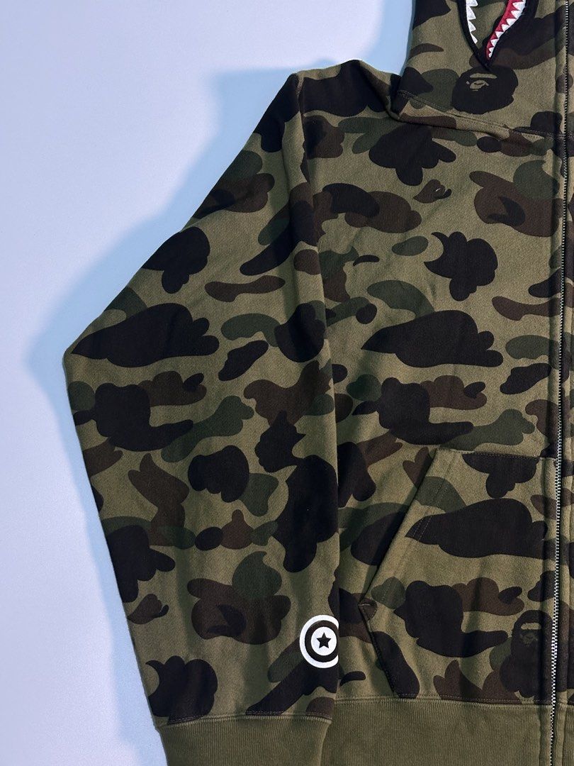 Bape Shark Green 1st Camo Jacket (Category: Announcements) located in Cagayan de Oro. Submitted by _thriftcultureph (Listing ID 1469715529, Image 3). Description: Bape Shark Green 1st Camo Jacket Guaranteed Authentic ( Money back if fake ) Size Medium Women ( Best fit Medium men ) Excellent Condition No flaws .