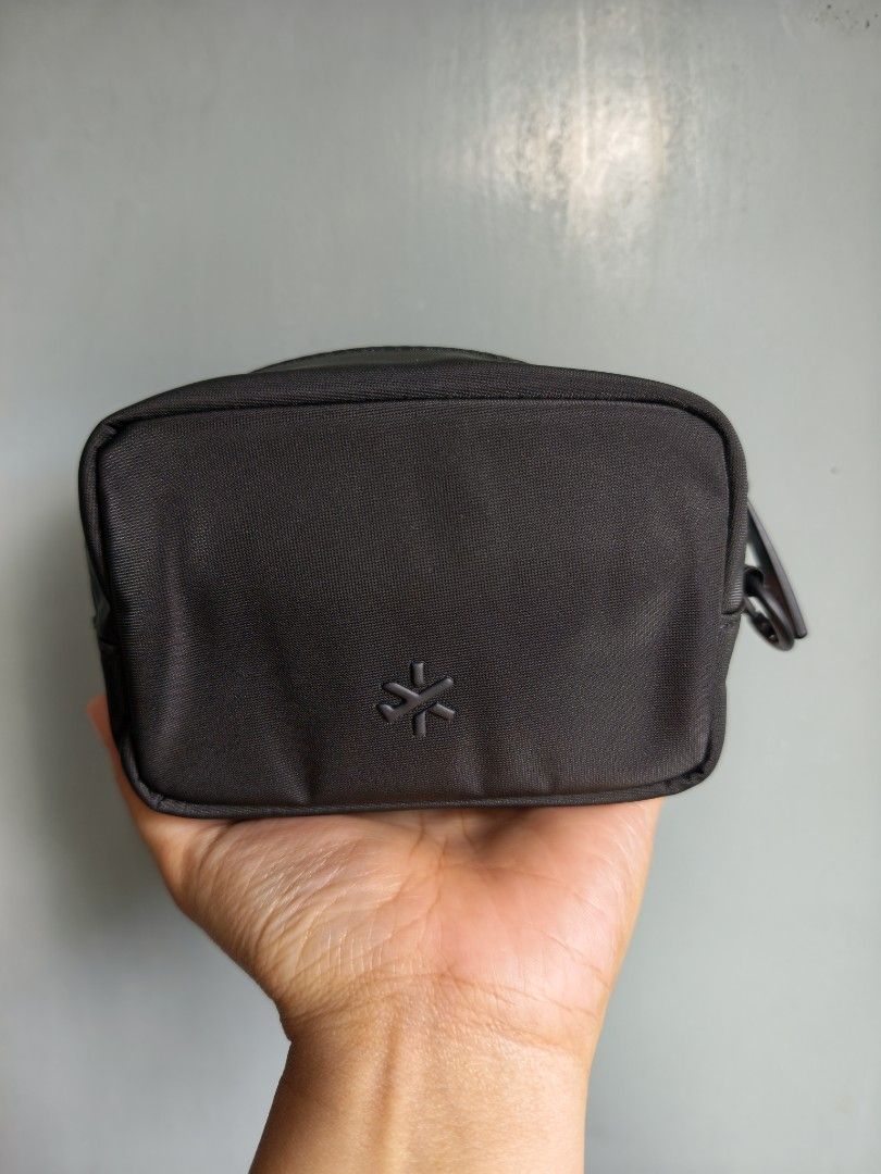 BASH Out of Office Purse (Black) (Category: Luxury Bags & Wallets) located in Quezon City. Submitted by jaaiimss (Listing ID 1469639563, Image 2). Description: BASH Out of Office Purse 13cm (L) x 6cm (W) x 9cm (H) ​ ​The Purse fits cards, coins, and tiny essentials without the bulk. Two interior pockets keep things in place, while its compact shape slips effortlessly into any bag. -​Zip-around closure with reverse track for a seamless finish. -​E