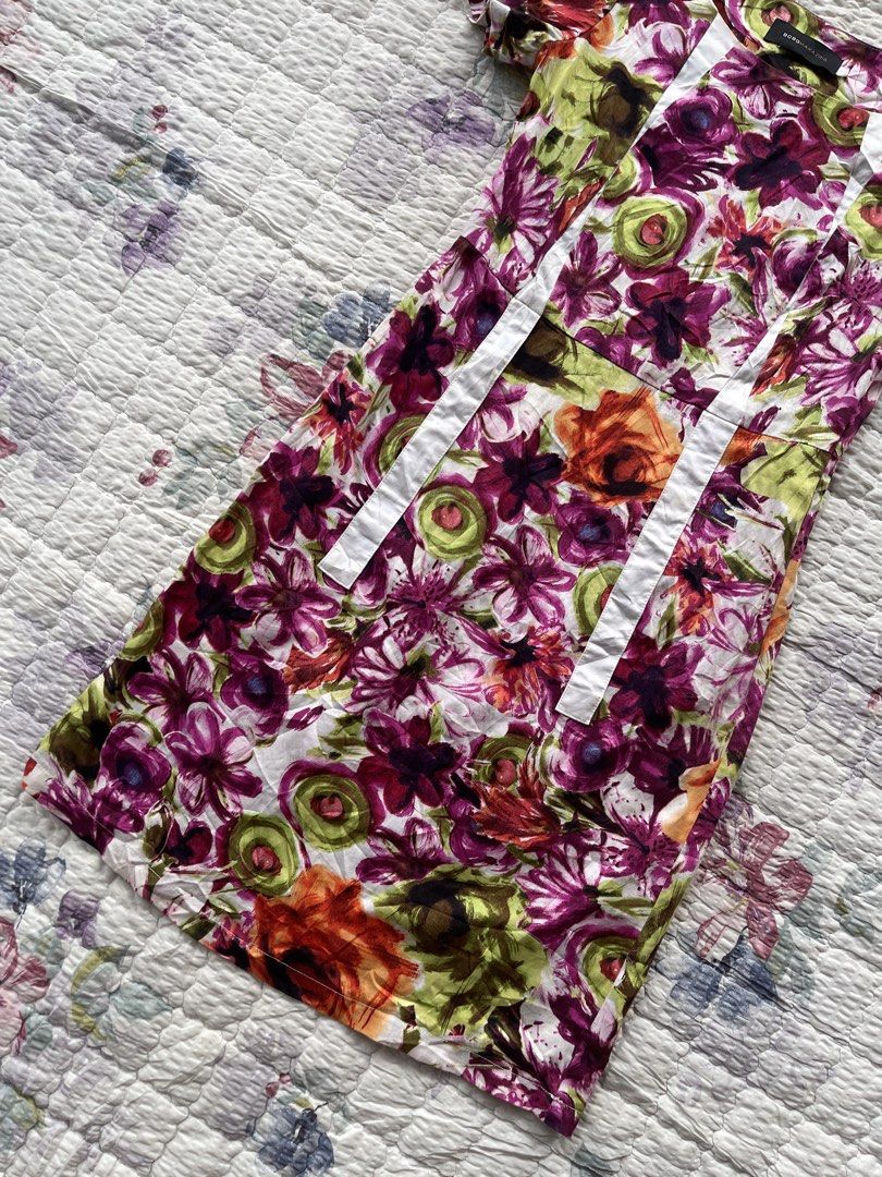 BCBGMAXAZRIA Silk Blend Sheath Dress (Category: Dresses) located in Pagadian. Submitted by thrift.wrld (Listing ID 1469671905, Image 3). Description: ✨💐 BCBGMAXAZRIA Silk Blend Sheath Dress💐✨ 🧷Size: Small 🧷Length: 34 🧷Bust: 16.2 🧷Condition: Excellent 🧷Color rate: 10 Starting bid: 350 Increment: +30 .