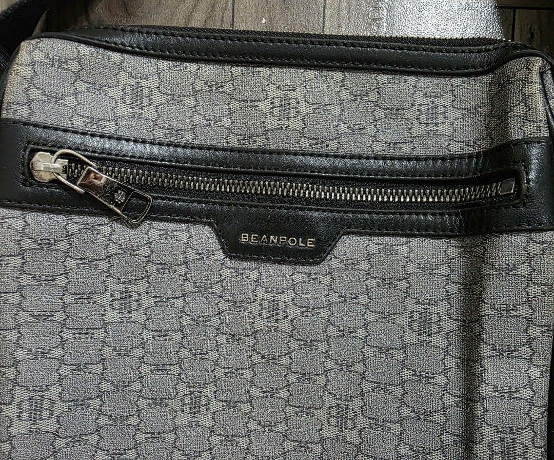 Beanpole Monogram Crossbody Sling Bag (Category: Sling Bags) located in Quezon City. Submitted by thriftstershop (Listing ID 1469711417, Image 2). Description: Brand: Beanpole Condition: Excellent Meet up: Trinoma or LRT 2 Anonas Shipping/Delivery: Lalamove LBC - Weekdays J&T - Weekends.