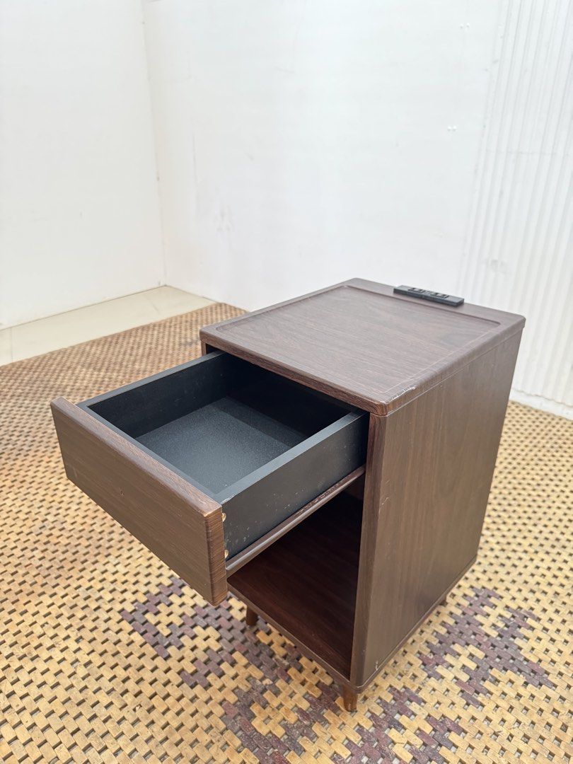 Bedside drawer (Category: Shelves, Cabinets & Racks) located in Quezon City. Submitted by matetdevis13 (Listing ID 1469757161, Image 2). Description: Bed Side Drawer with Outlet Price: 2,700 L12 x W14 x H22 In good condition Code JMD5-M137.