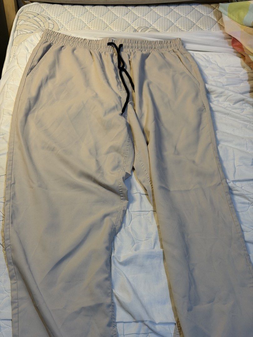 Beige Joggers (Category: Joggers) located in Cebu City. Submitted by ednaspicks (Listing ID 1469694830, Image 1). Description: .