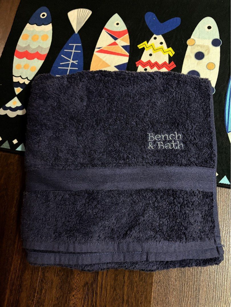 Bench bath towel (Category: Bedding & Towels) located in Manila. Submitted by urbanwear (Listing ID 1469680383, Image 1). Description: .
