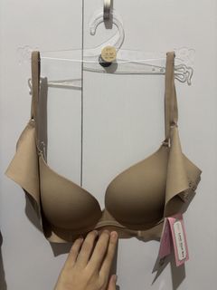 (Category: ) located in . Submitted by isacas123 (Listing ID 1469721315, Image 1). Description: .