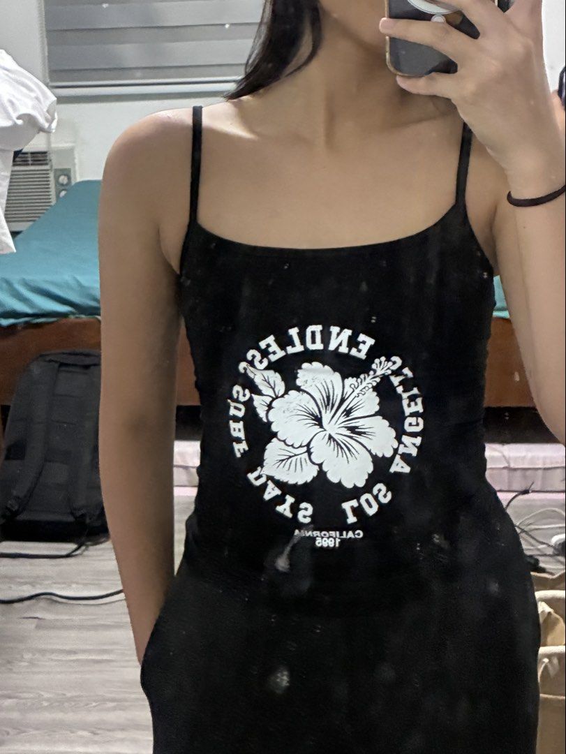 Bershka strappy printed top XS (Category: Sleeveless) located in Manila. Submitted by jdjdnxei (Listing ID 1469588453, Image 1). Description: bnew pa never worn XS.