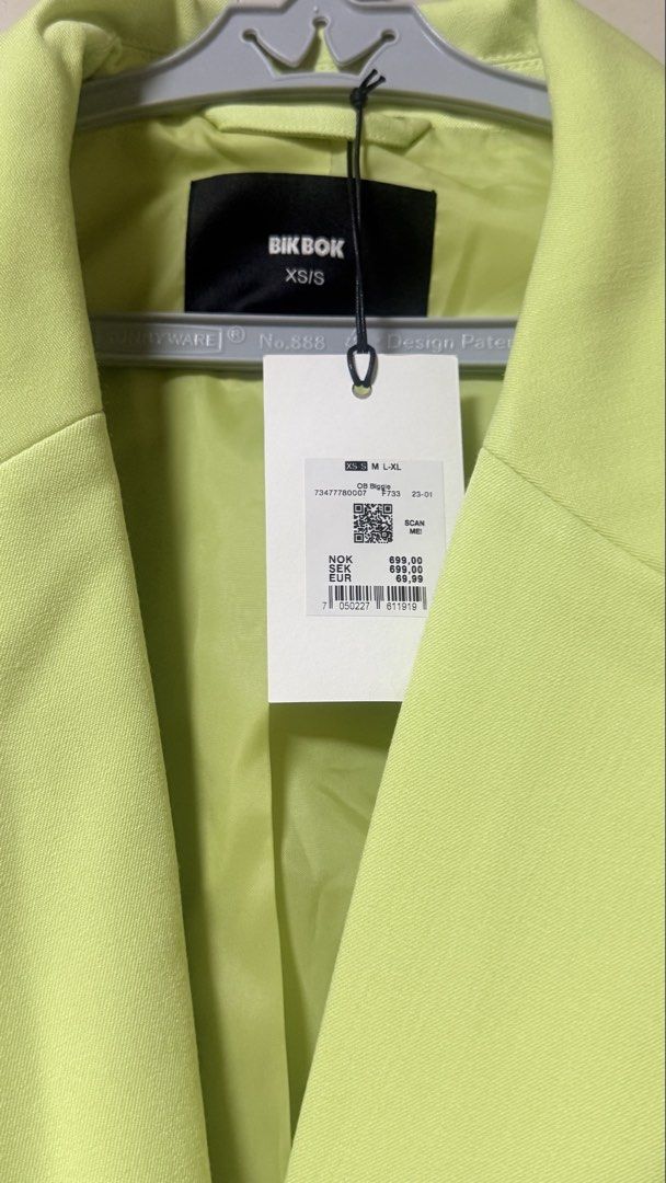 Bik Bok Lime Green Oversized Blazer (Category: Coats, Jackets and Outerwear) located in Makati City. Submitted by mbcab (Listing ID 1469686139, Image 2). Description: - Brand: Bik Bok - Model: OB Biggie - Bought in Sweden for Php 4,500 - Size: XS-S but this is a European brand so runs big (can fit up to large) - Condition: Brand new with tags (BNWT) - Color: Vibrant lime green - Design: Classic lapel collar, single button closure, and front flap 