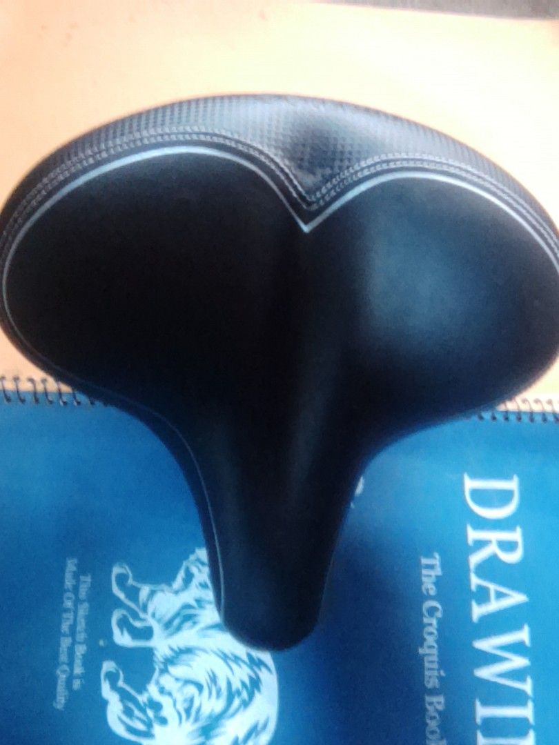Bikeroo Comfortable Bike Saddle (Category: Bicycles) located in Davao. Submitted by bravemoon_556cd5 (Listing ID 1469750288, Image 1). Description: - Authentic Bikeroo bicycle saddle in sleek black - Dual spring suspension underneath for maximum shock absorption - Extra-wide seating area designed for ultimate riding comfort - Universal clamp mount included on the rails for easy installation - Comes complete with original brand card and packaging 