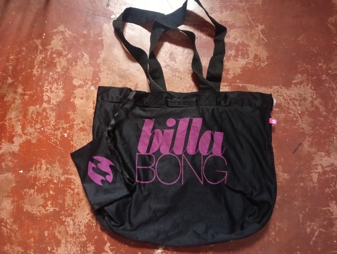Billabong beach bag (Category: Beach Bags) located in Subic. Submitted by gentlecloud-8030a3 (Listing ID 1469678289, Image 1). Description: Billabong beach bag w/ pouch excellent condition 500+ship.