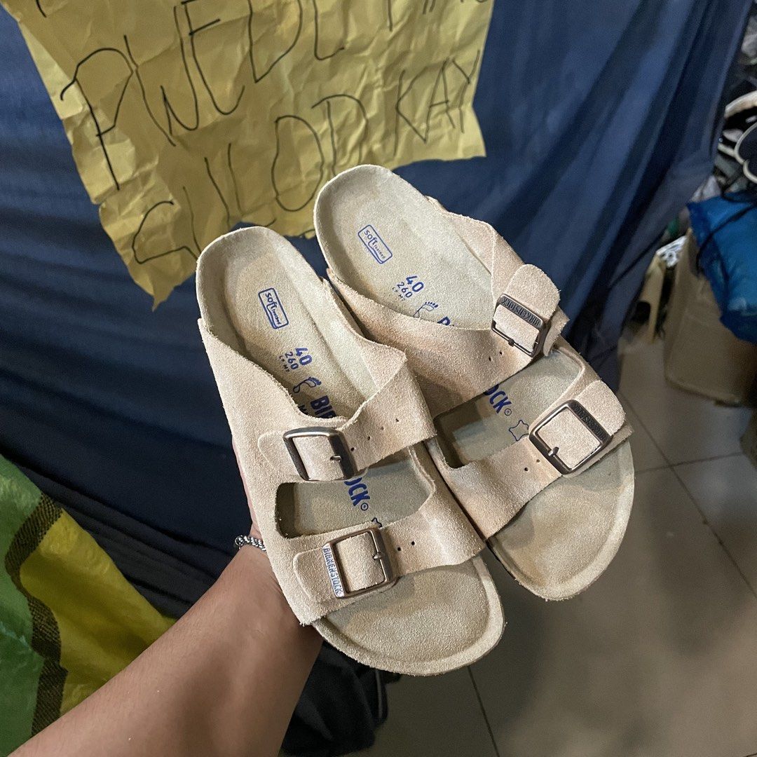 Birkenstock arizona (Category: Slippers & Slides) located in Iloilo. Submitted by nextwearco_ilo (Listing ID 1469718715, Image 2). Description: Birkenstock arizona •Like new condition • Size 40 eur mens • No flaws ₱ 2.5k Loc : Iloilo city Dm.