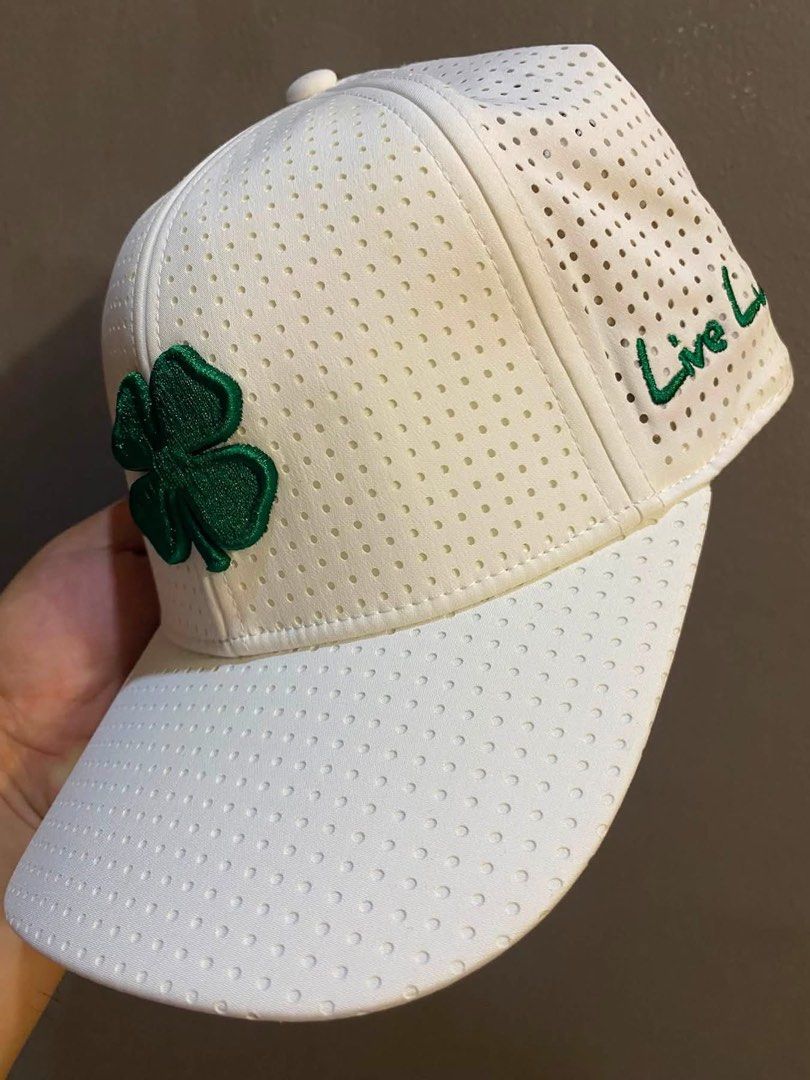 BLACK CLOVER FITTED CAP (Category: Caps & Hats) located in Muntinlupa City. Submitted by WearhouseMMA (Listing ID 1469749280, Image 2). Description: BLACK CLOVER FITTED CAP 550 only… SF NOT INCLUDED… Legit brand✔️ Clover leaf 3D embroidered✔️ Size Large/XL fitting✔️.