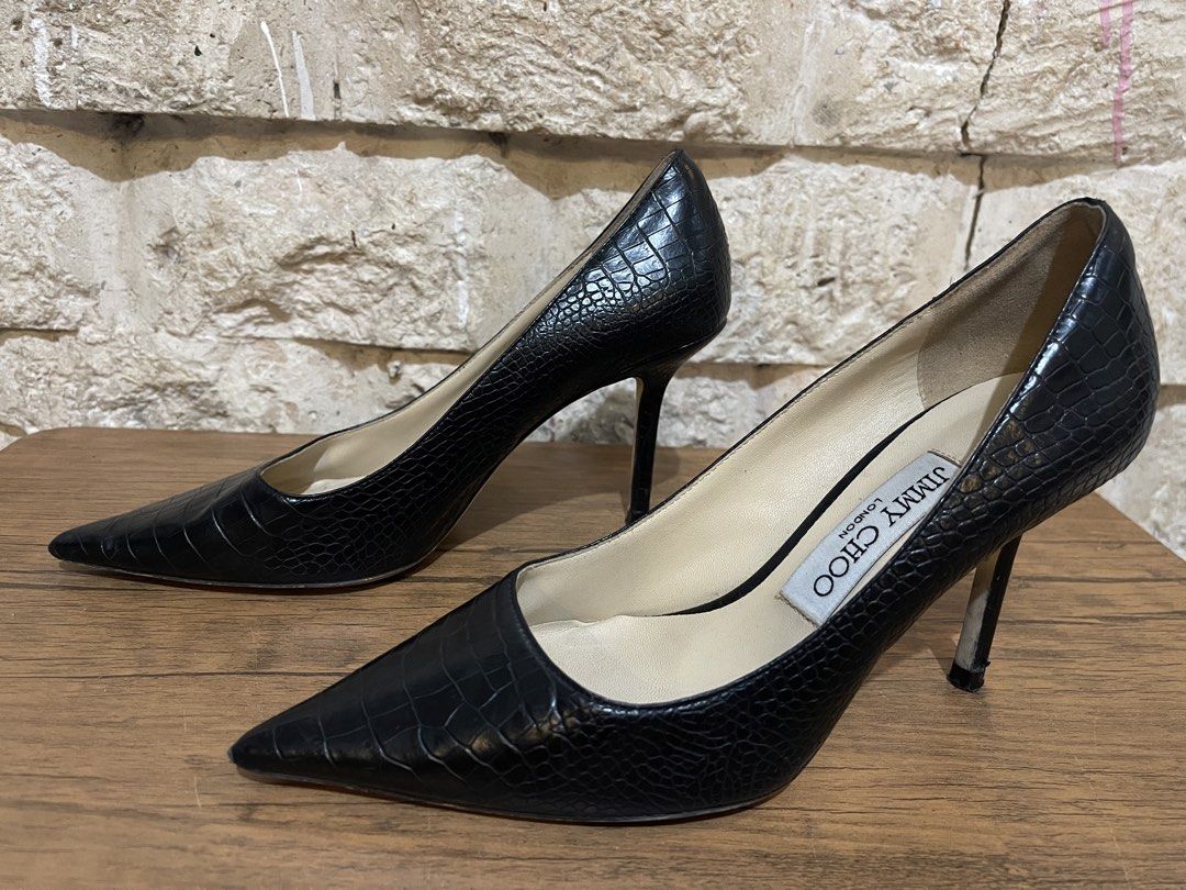 black croc-embossed leather pumps by Jimmy Choo (Category: Heels) located in San Fernando. Submitted by japansurpluselyu (Listing ID 1469685609, Image 2). Description: .