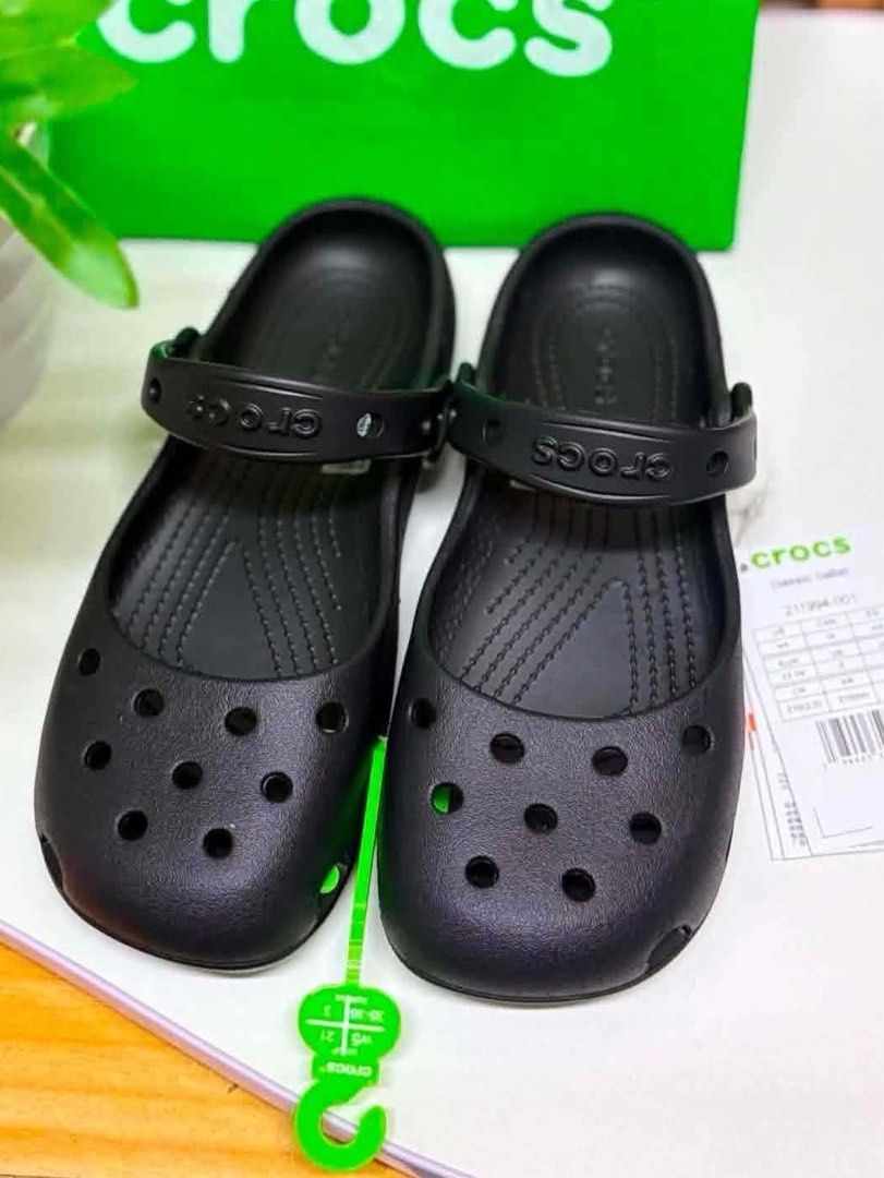 Black Crocs Ballet (Category: Slippers and slides) located in Quezon City. Submitted by stuffs.hellyy (Listing ID 1469719708, Image 1). Description: W4, W5, &W6 avail sizes made in vietnam .
