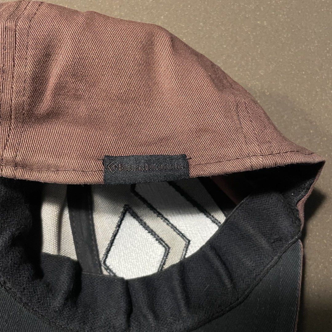 Black Diamond Outdoor Close Cap (Category: Caps & Hats) located in Puerto Princesa. Submitted by lookmomicanbuy (Listing ID 1469642885, Image 2). Description: Good condition Needs cleaning and reshape.