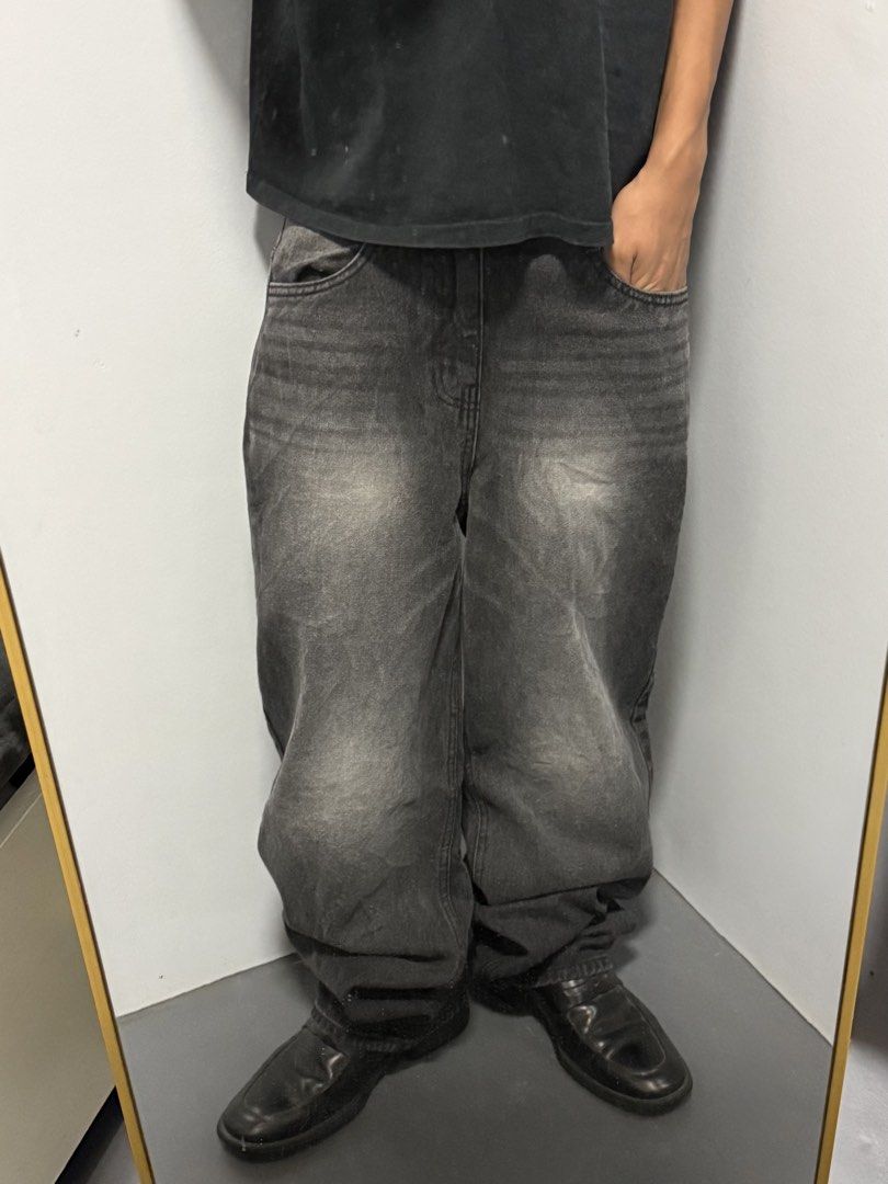 Black Massive Wash baggy jeans (Category: Jeans) located in General Santos City (Dadiangas). Submitted by archives_haus (Listing ID 1467383168, Image 3). Description: Black Massive Wash baggy jeans W - 28 29 L - 41 T - 12.7 H - 9.2 hard denim / thick denim / heavy very nice wash in person! nice fittings excellent condition.
