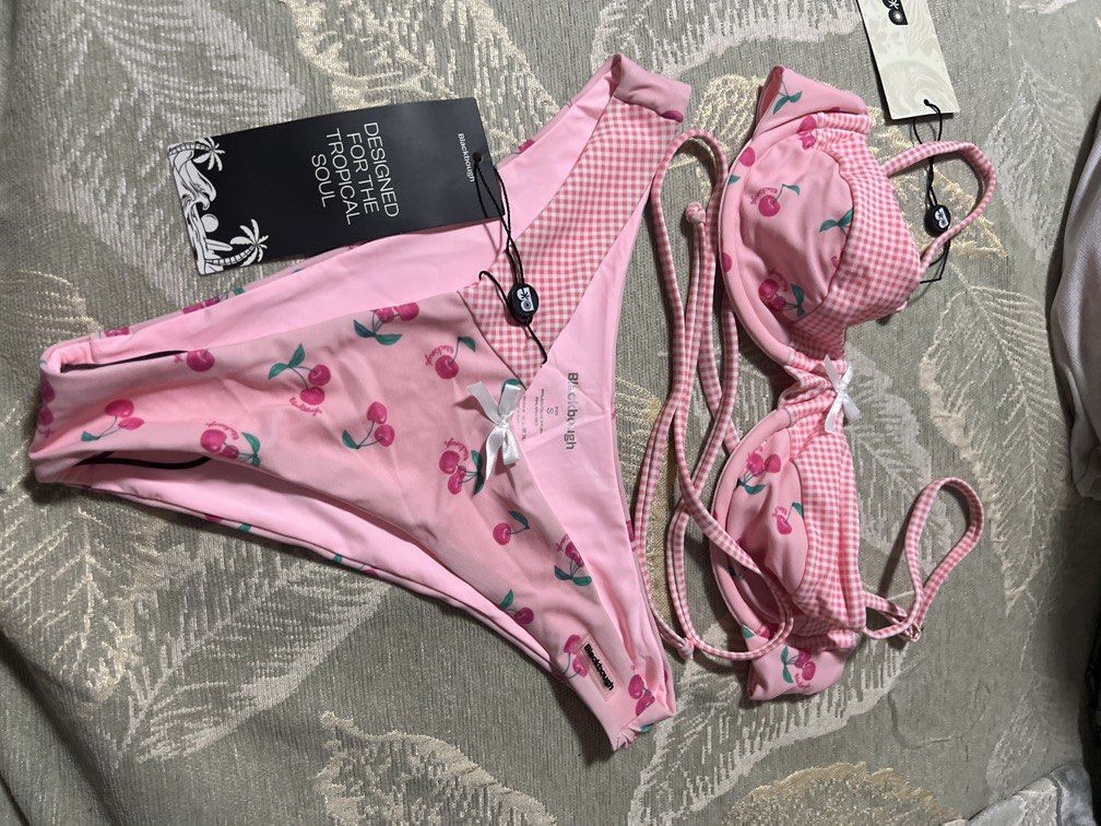 Blackbough Amber bikini set / Cherry Bon Bon-S/M (Category: Bikinis & Swimsuits) located in Iloilo. Submitted by tttkhk (Listing ID 1469719838, Image 3). Description: Available sizes Small Medium .