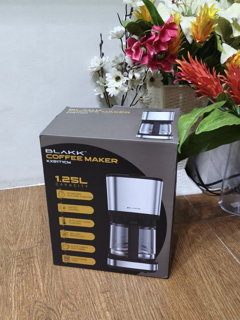 Blakk Coffee Maker KXB1T1CM (Category: Coffee Machines & Makers) located in Manila. Submitted by hj_wu01 (Listing ID 1469696558, Image 2). Description: - Brand new - Blakk KXB1T1CM, 1.25L coffee maker - Still wrapped in original plastic with user manual 📌 Negotiable 📌 Shipping fee should be shouldered by the buyer. 📌 Courier options: Lalamove, Grab, LBC 📌 Meet-up: Robinsons Place Manila 📌 Payment method: GCash, Maya Feel free to message 📨.