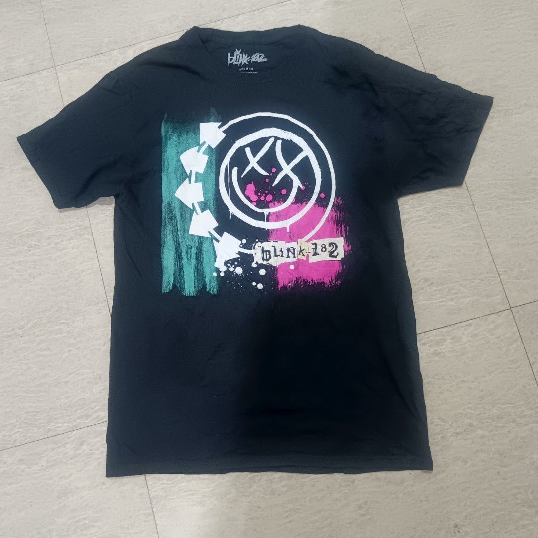 Blink 182 medium 19x28.5 very good condition (Category: Tshirts & Polo Shirts ) located in Bacolod City. Submitted by noweindencia (Listing ID 1469613307, Image 2). Description: .