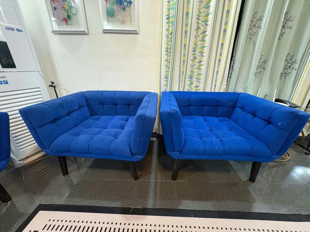 Blue Couch (Category: Sofas) located in Angeles City. Submitted by eslazatin789276 (Listing ID 1469708176, Image 1). Description: selling as is..