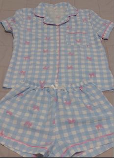 (Category: ) located in . Submitted by ynelshop (Listing ID 1469690942, Image 1). Description: .