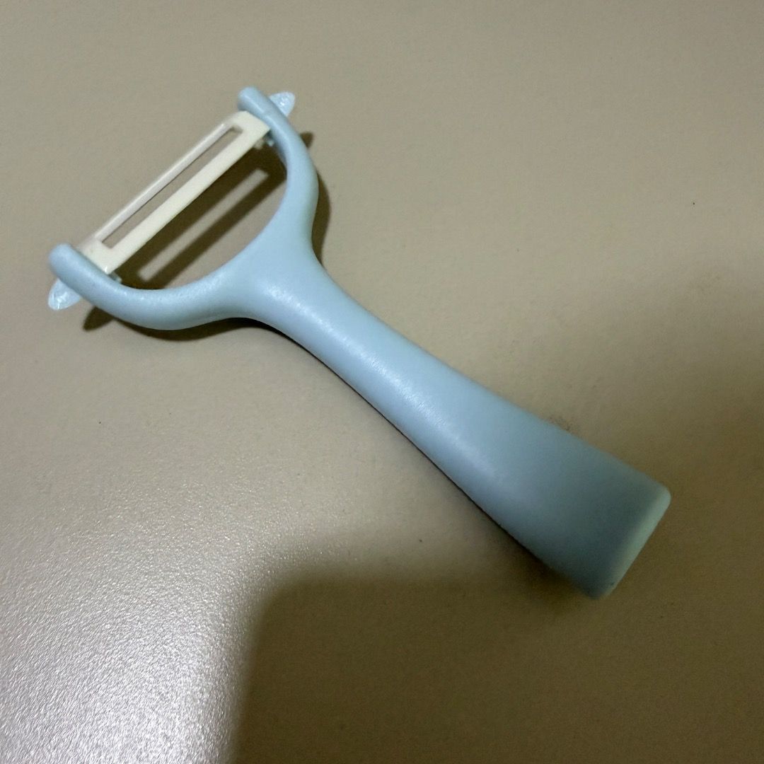 Blue Kitchen Peeler with White Blade, Furniture & Home Living ...