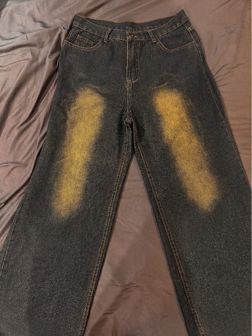 blue washed jeans (Category: Jeans) located in Manila. Submitted by angelrotting (Listing ID 1469695142, Image 1). Description: .